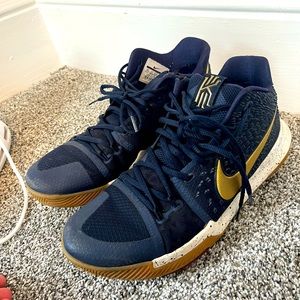 Kyrie 3 Obsidian Sneakers